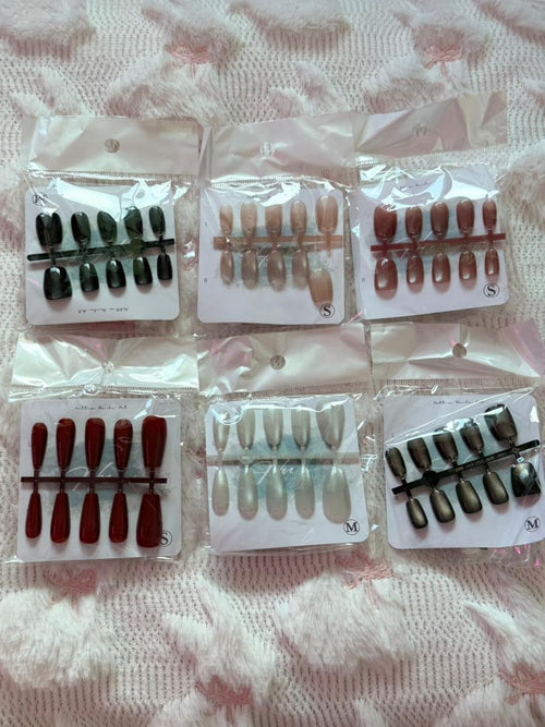 FAKE NAILS